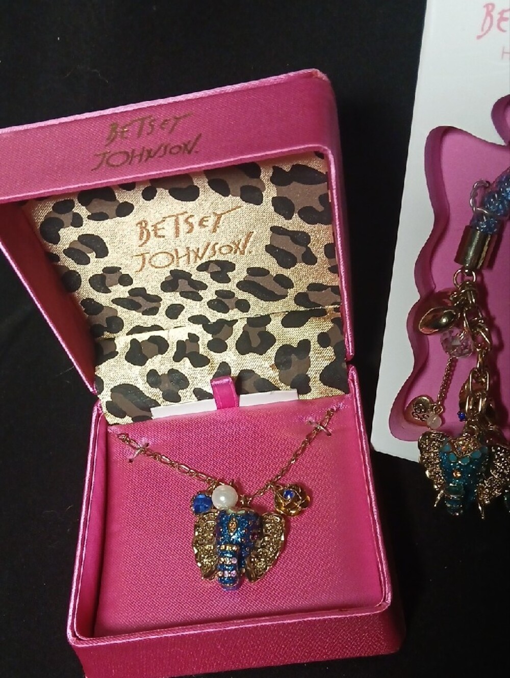 Betsey Johnson VINTAGE Blue & Gold Elephant Necklace with Matching Bracelet - Picture 3 of 3
